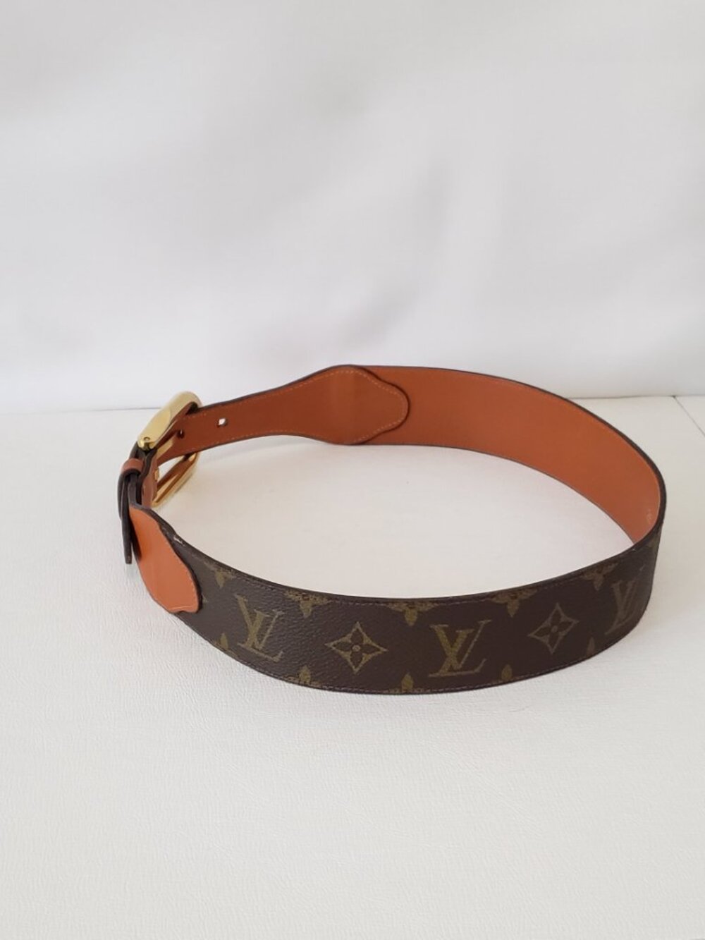 Authentic Vintage Louis Vuitton Waist Belt Size 26 Exclusive Saks Fifth Avenue